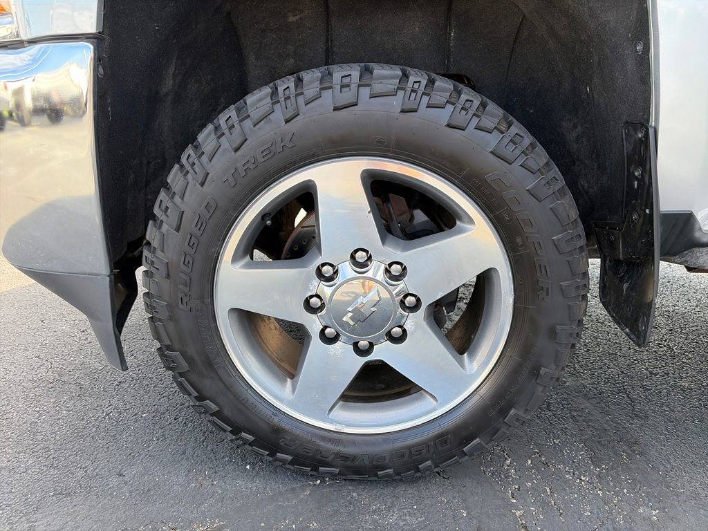 Used 2017 Chevrolet Silverado 2500 LTZ w/ Duramax Plus Package AWD/4WD image 29