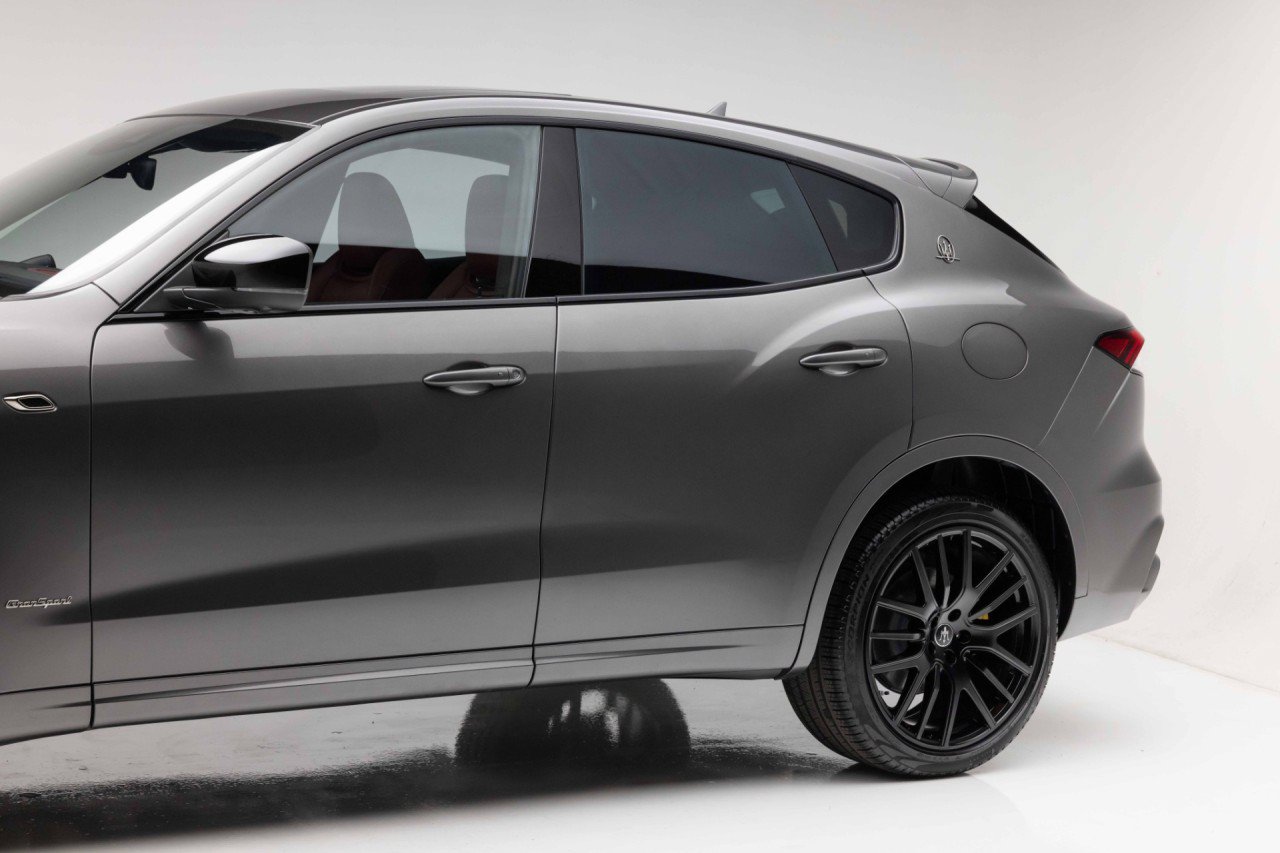 Used 2021 Maserati Levante S GranSport AWD/4WD image 29