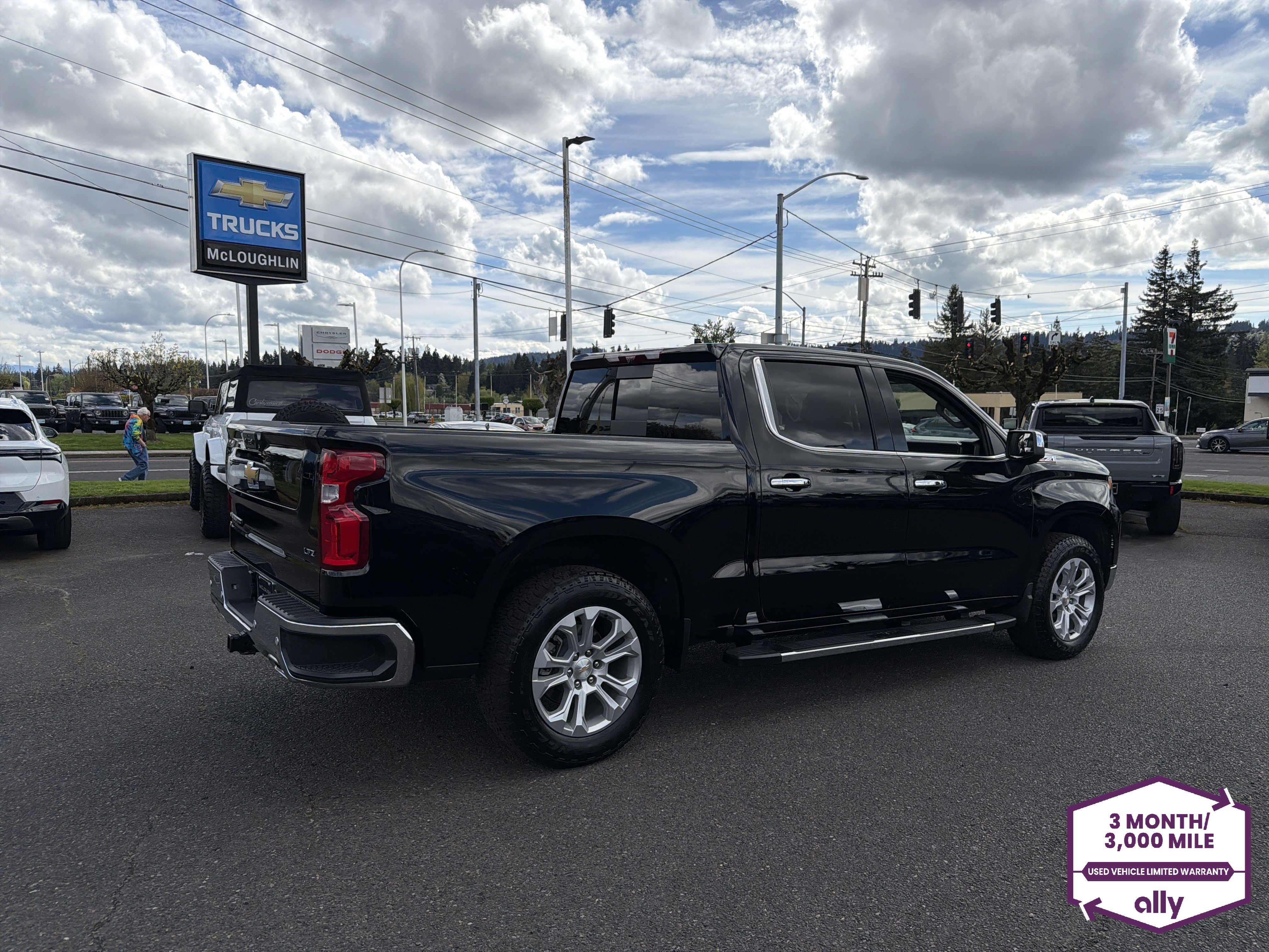 Used 2026 Chevrolet Silverado 1500 LTZ w/ LTZ Premium Package AWD/4WD image 6
