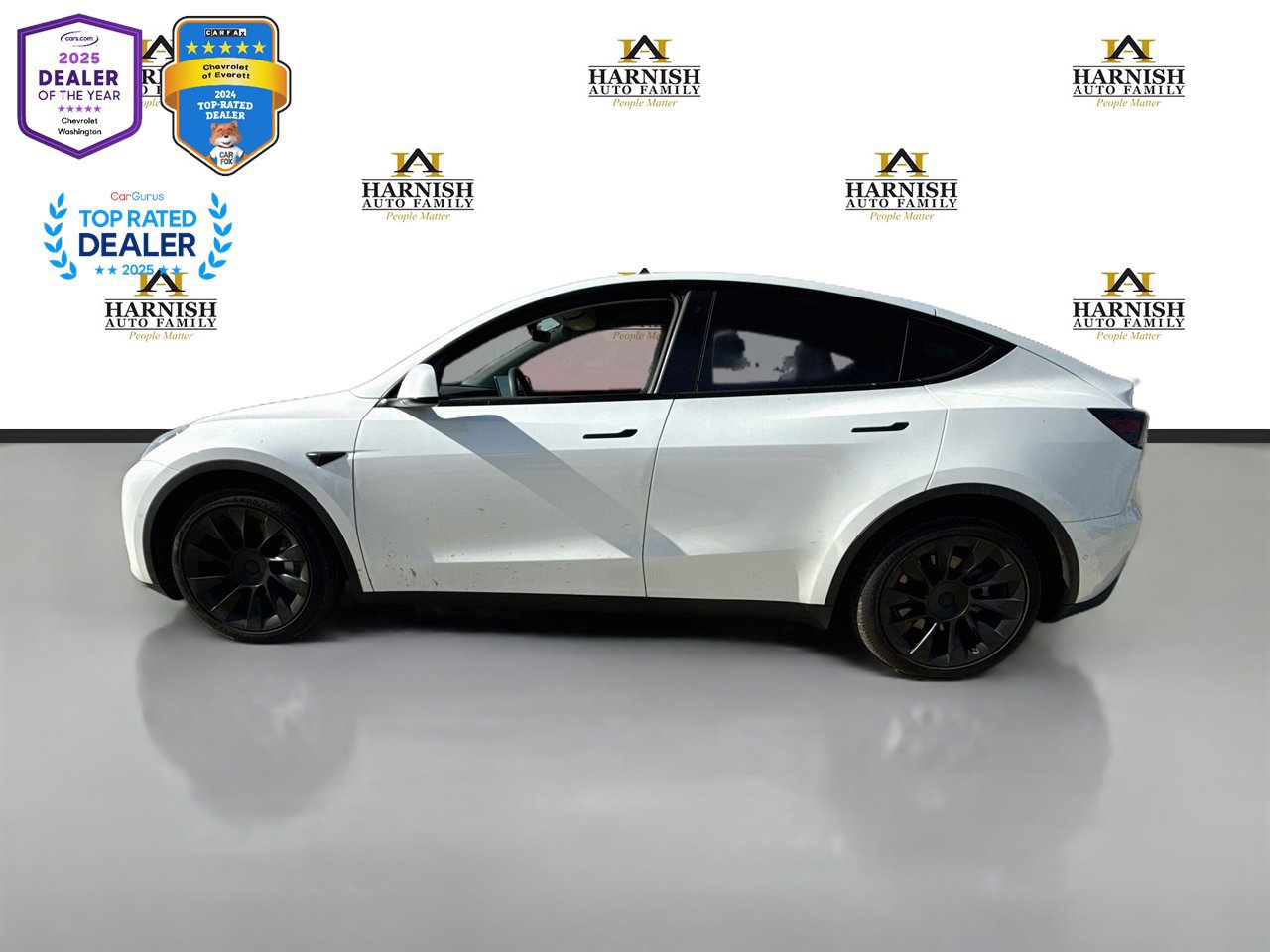 Used 2022 Tesla Model Y Long Range AWD/4WD image 2