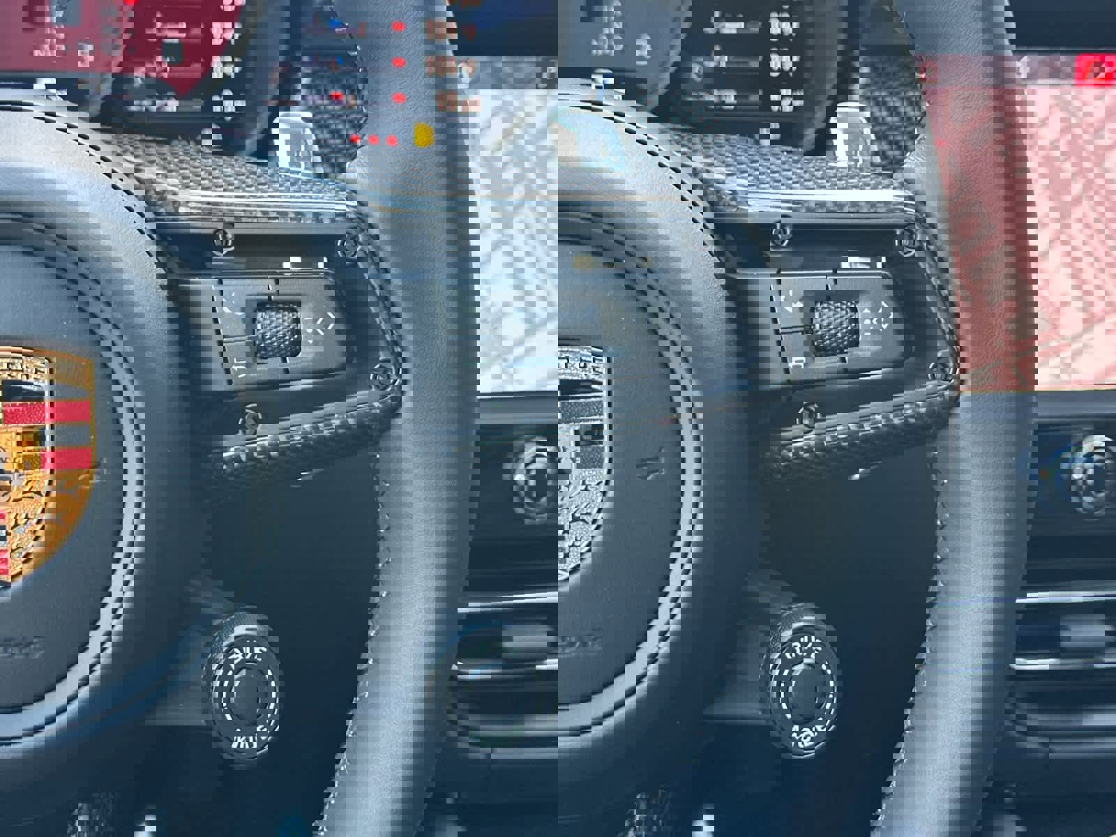 New 2026 Porsche Macan GTS image 28