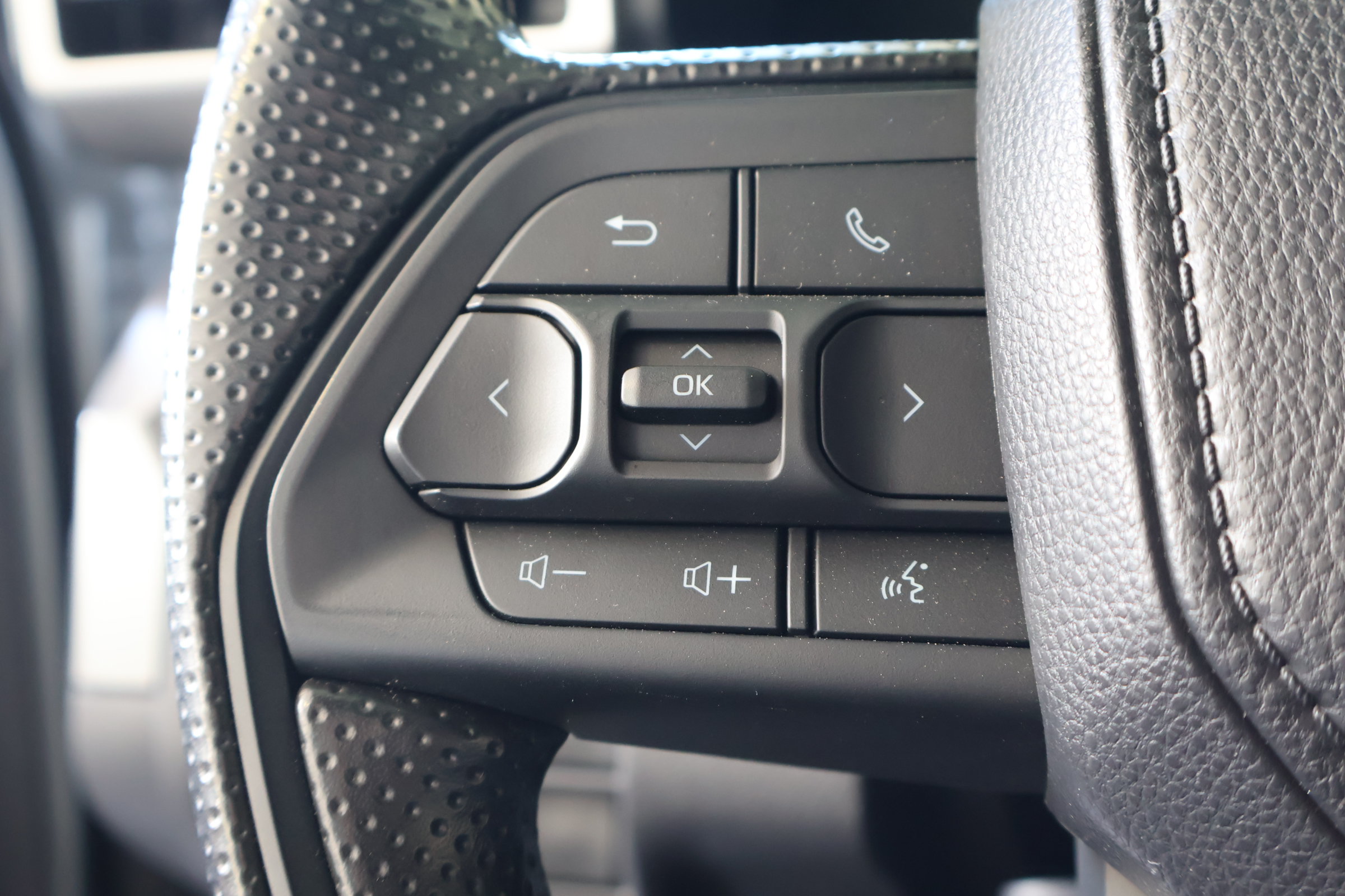 Used 2026 Toyota Tacoma SR5 AWD/4WD image 24
