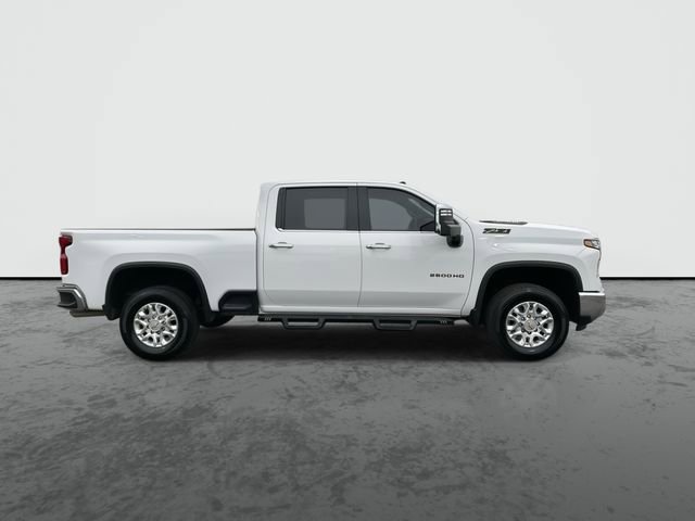 Used 2024 Chevrolet Silverado 2500 LTZ w/ LTZ Premium Package image 9