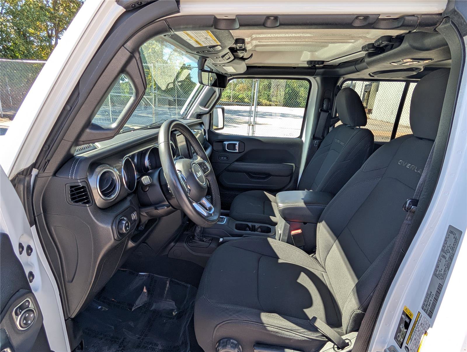 Used 2023 Jeep Gladiator Overland image 14