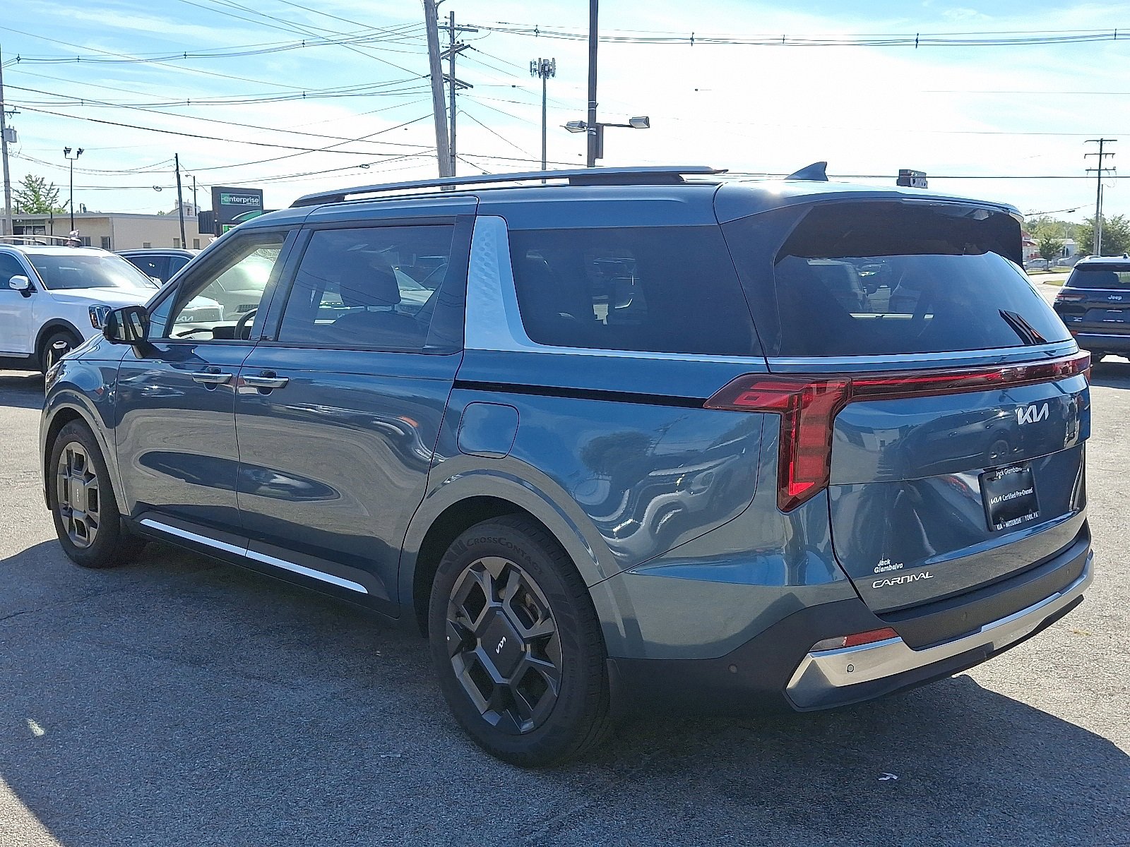 Used 2025 Kia Carnival SX image 5
