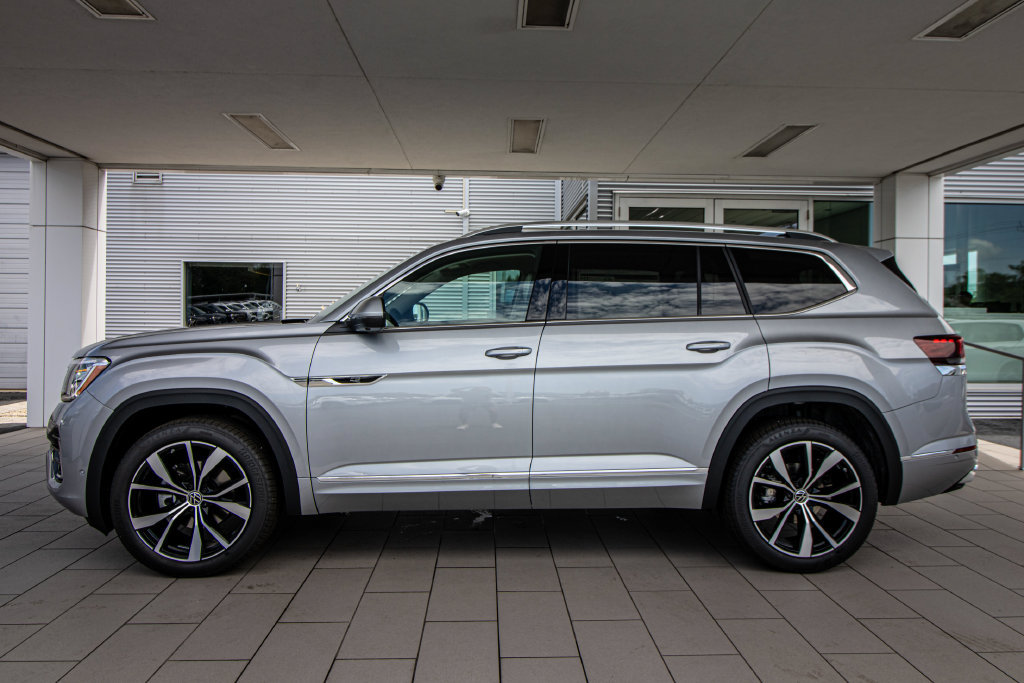 New 2026 Volkswagen Atlas SEL Premium R-Line AWD/4WD image 14