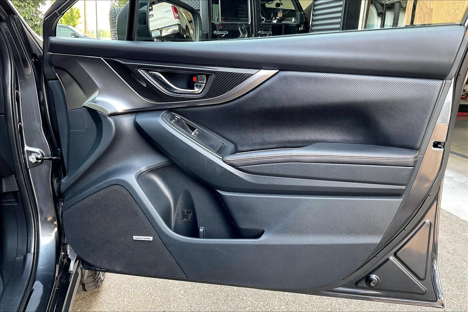 Used 2019 Subaru Crosstrek 2.0i Limited w/ Moonroof Package w/Navigation AWD/4WD image 25