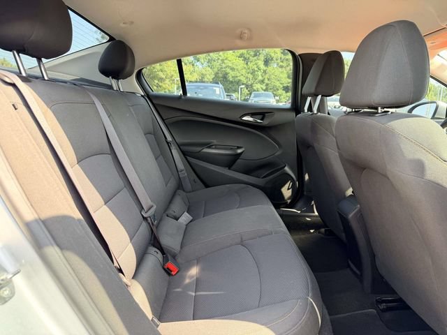 Used 2017 Chevrolet Cruze LS FWD image 11