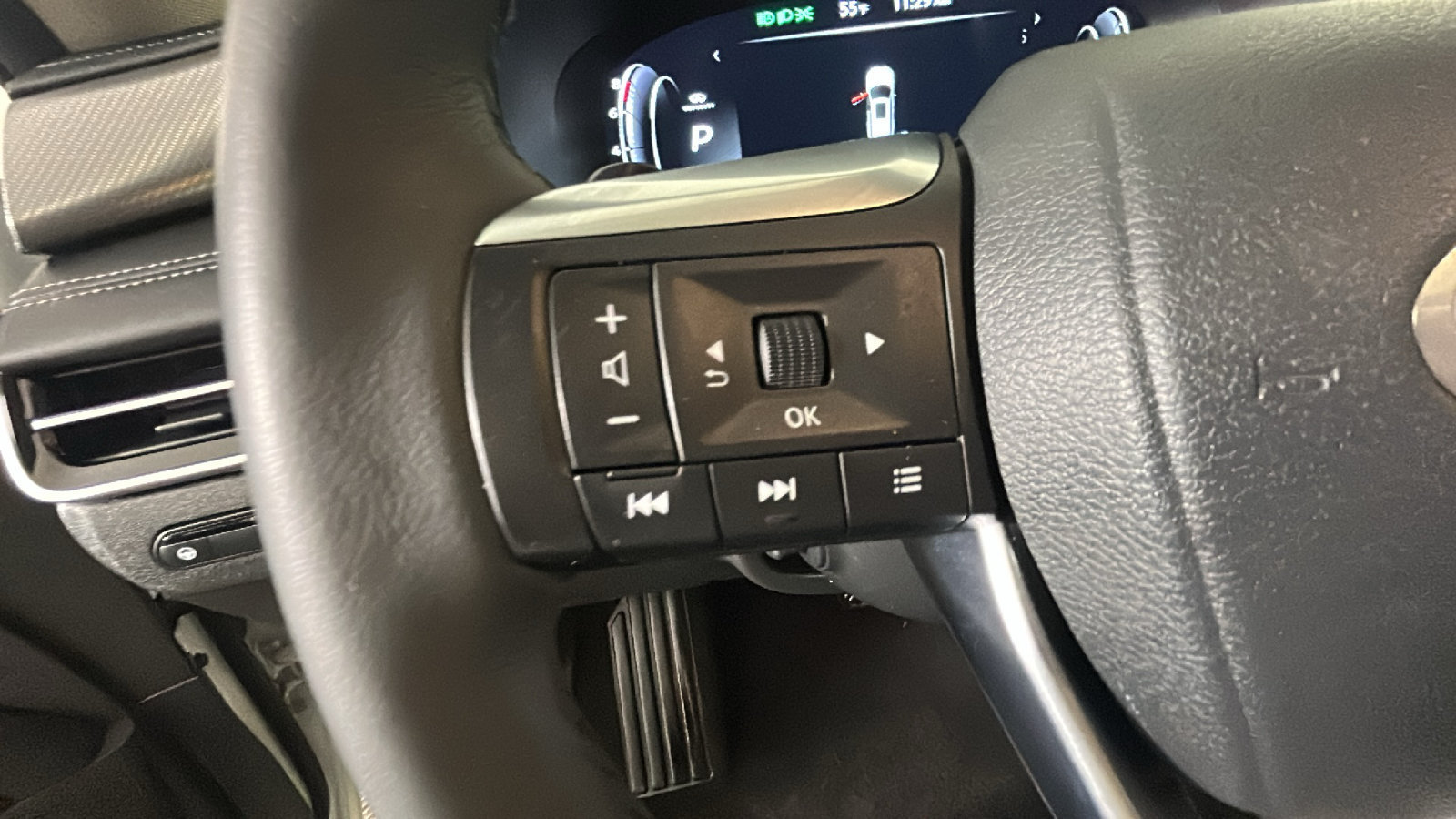Used 2024 INFINITI QX60 Luxe AWD/4WD image 17
