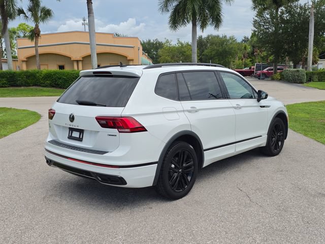 Used 2022 Volkswagen Tiguan SE R-Line AWD/4WD image 4
