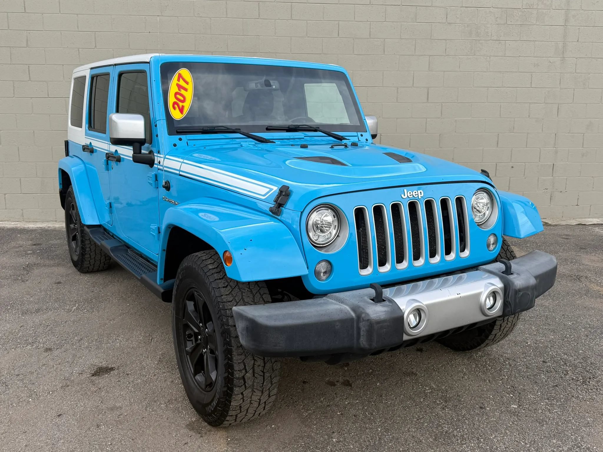 Used 2017 Jeep Wrangler Unlimited Sahara w/ Quick Order Package 23E Chief AWD/4WD image 11
