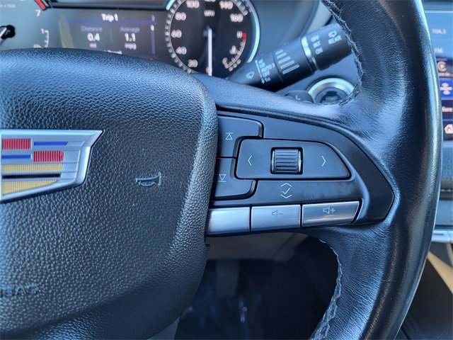 Used 2023 Cadillac XT4 Premium Luxury image 9