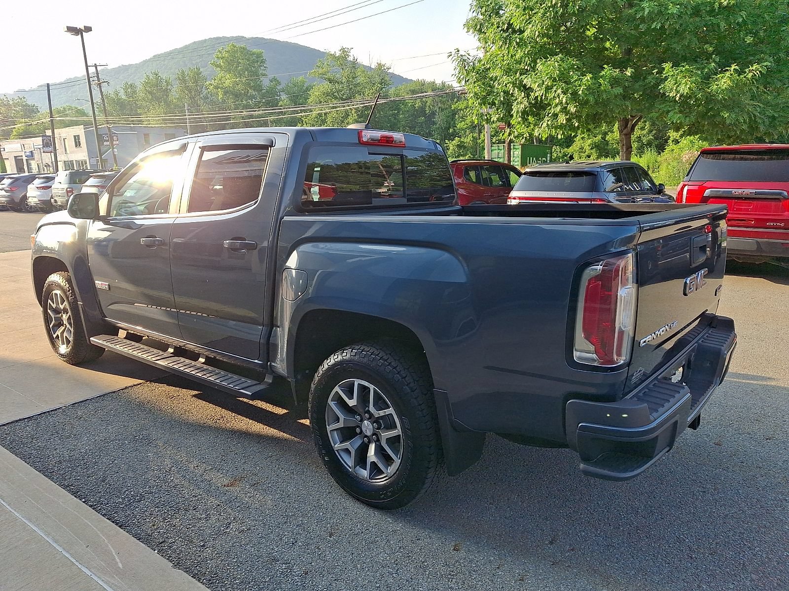 Used 2020 GMC Canyon All Terrain w/ Trailering Package AWD/4WD image 4