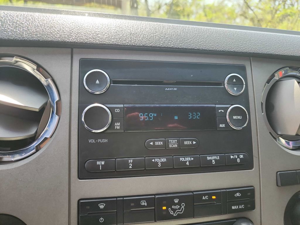 Used 2016 Ford F350 XLT w/ XLT Interior Package image 25