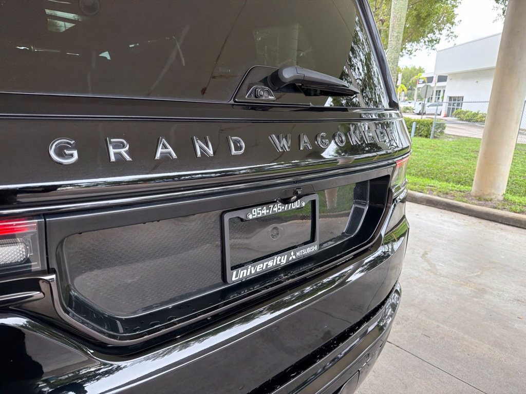 Used 2025 Jeep Grand Wagoneer Series III w/ Quick Order Packagew 28T AWD/4WD image 22