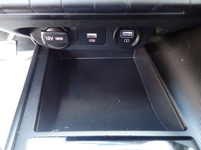 Used 2023 Hyundai Elantra SEL image 24