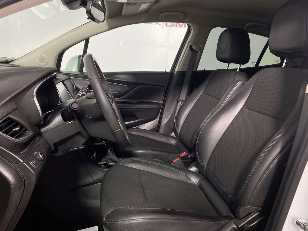 Used 2020 Buick Encore Preferred FWD image 11