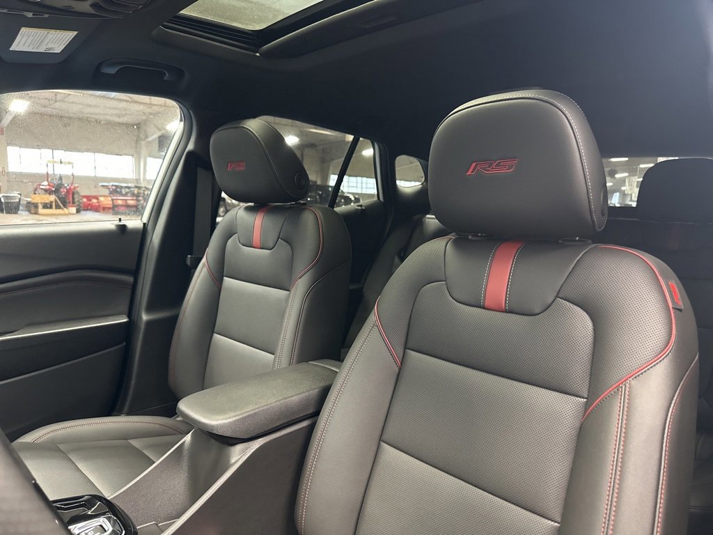 New 2025 Chevrolet Trax RS w/ Sunroof Package image 5