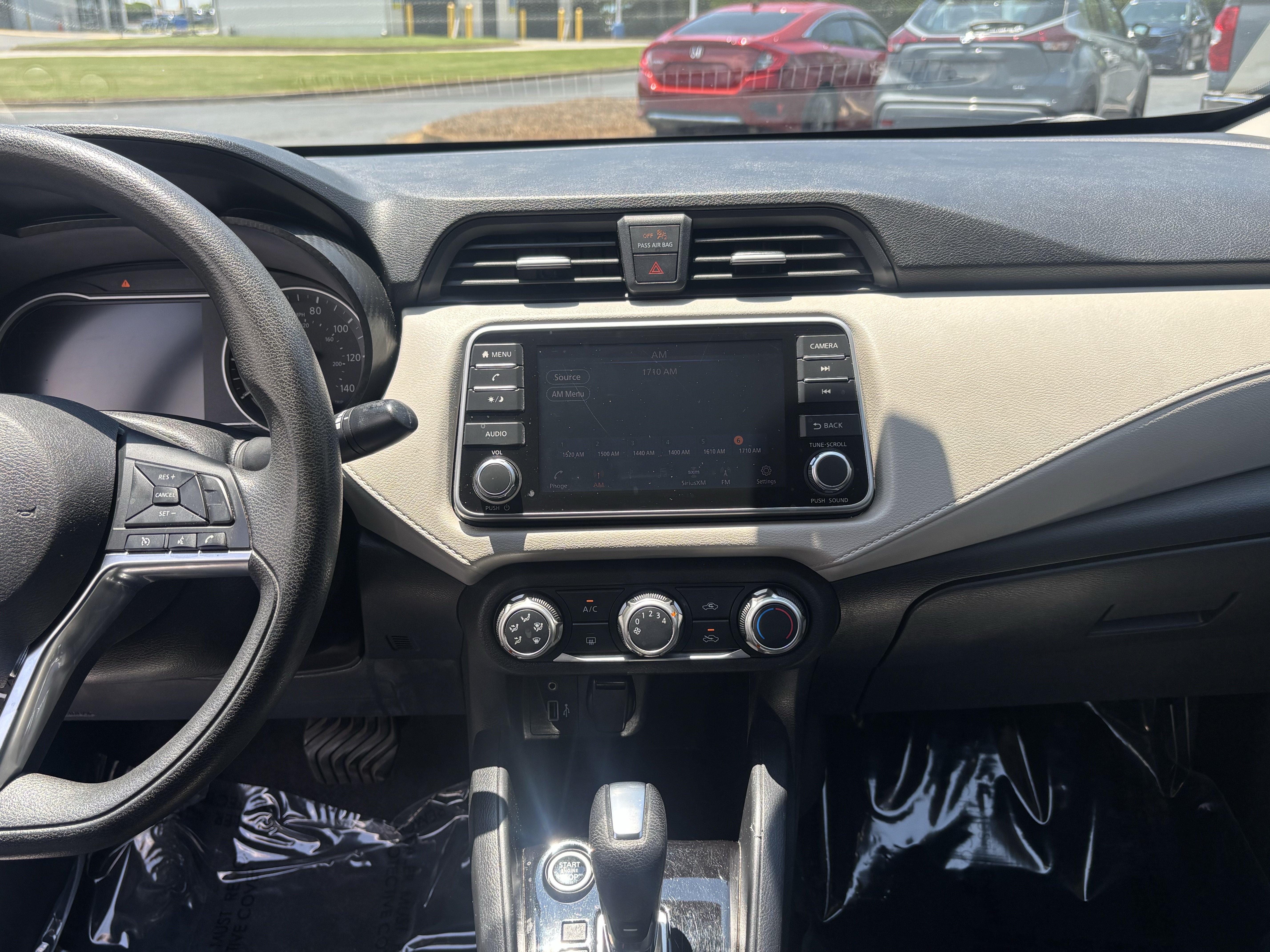 Used 2021 Nissan Versa SV FWD image 25