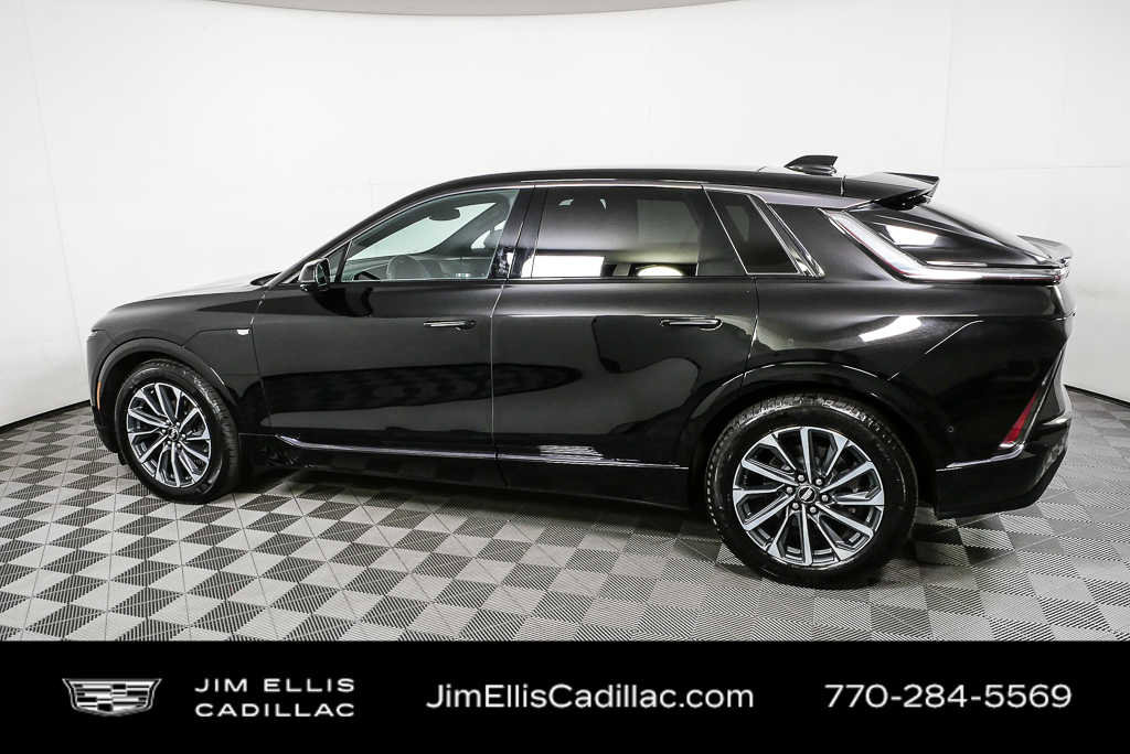 Used 2024 Cadillac Lyriq Sport AWD/4WD image 30