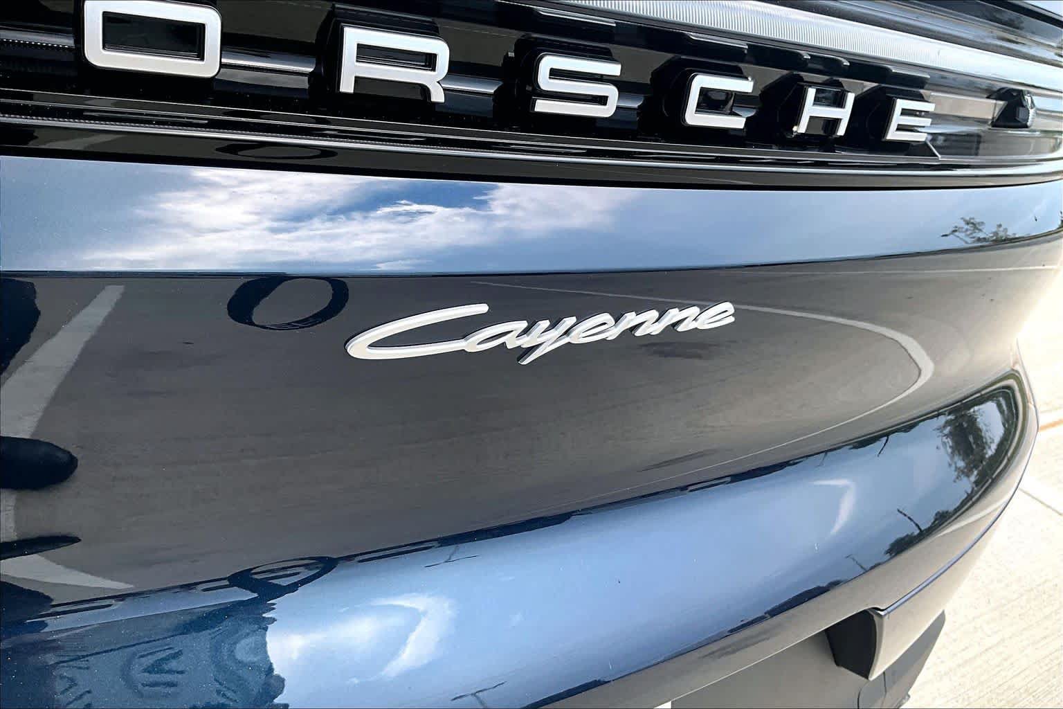 Used 2026 Porsche Cayenne Coupe AWD/4WD image 9