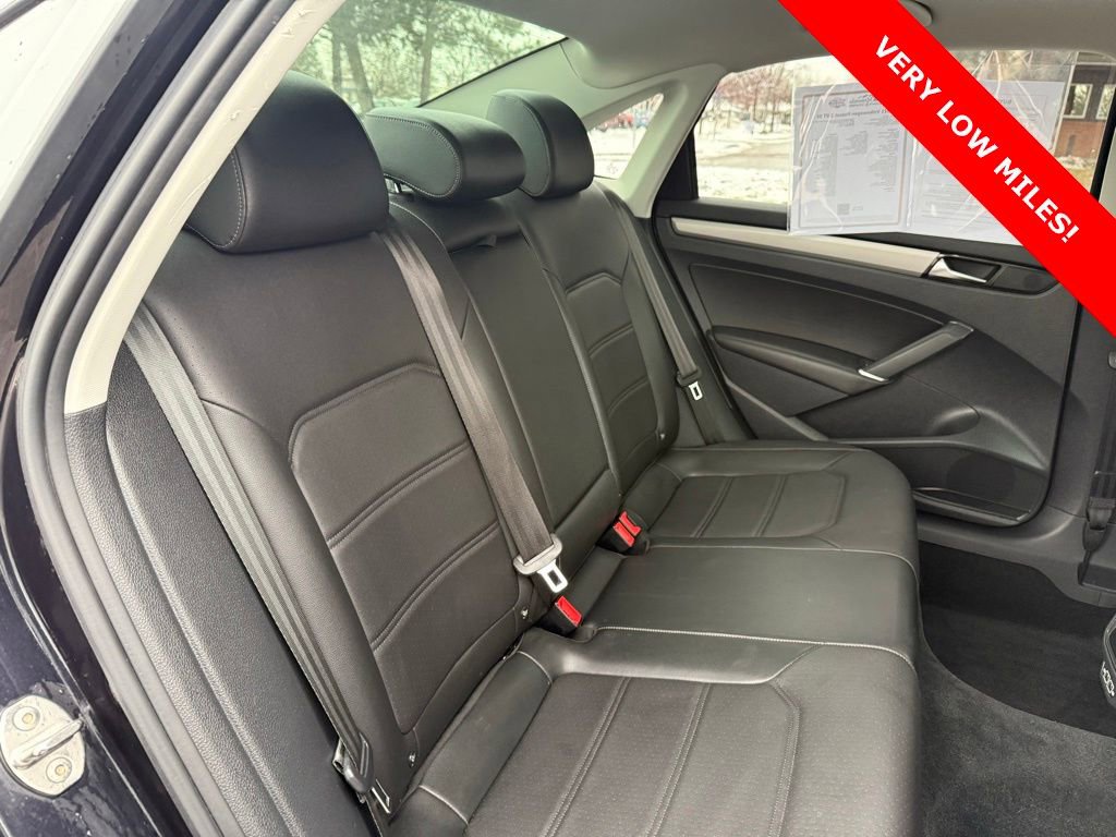 Used 2021 Volkswagen Passat 2.0T SE image 18