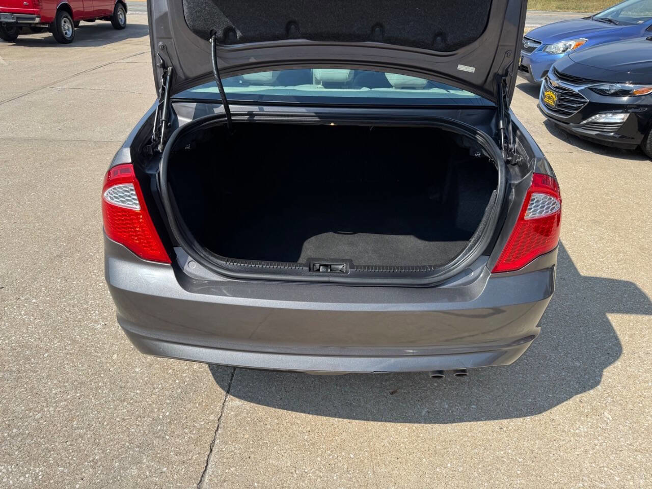 Used 2012 Ford Fusion SE FWD image 10