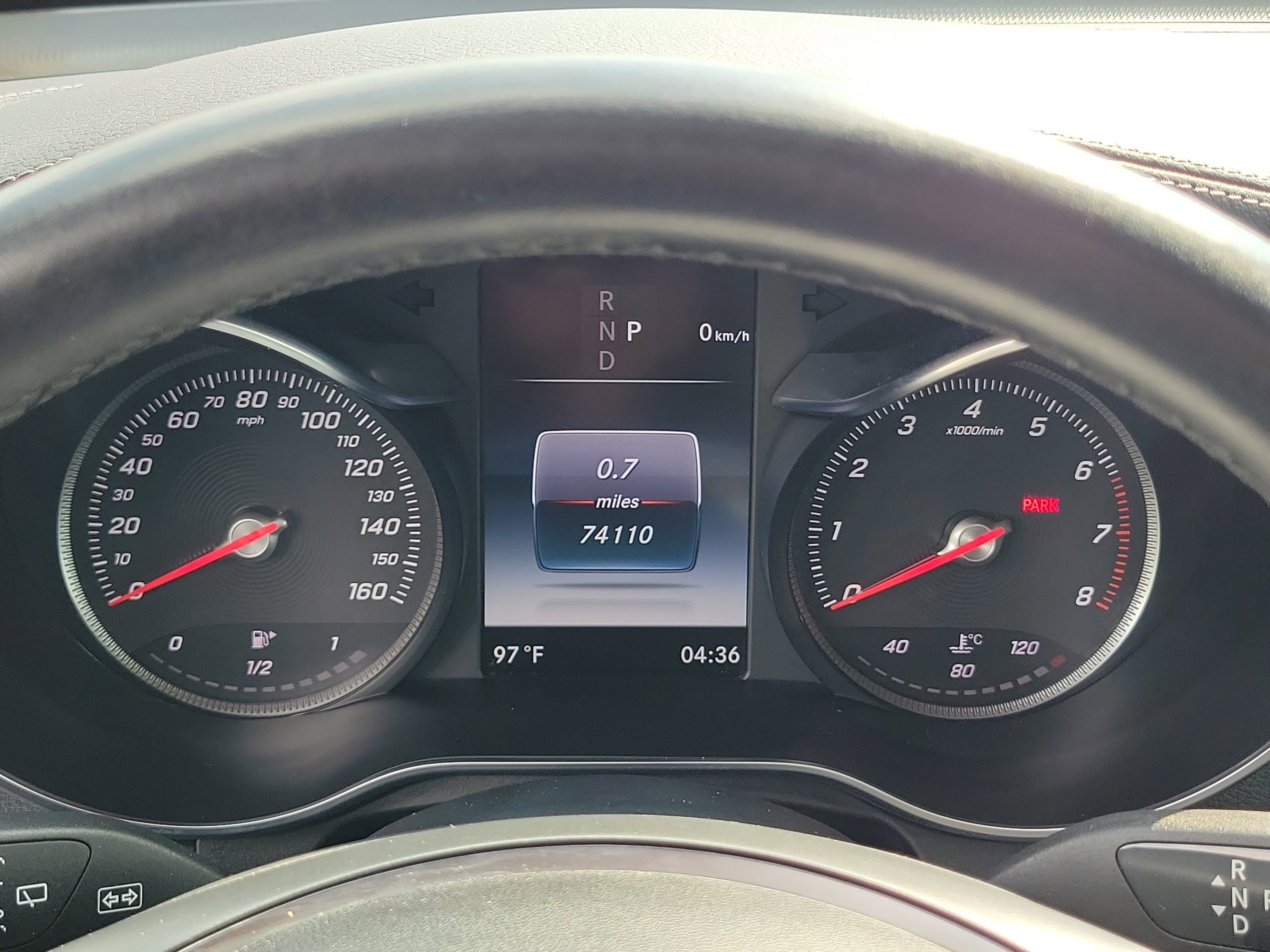 Used 2017 Mercedes-Benz GLC 300 4MATIC image 23
