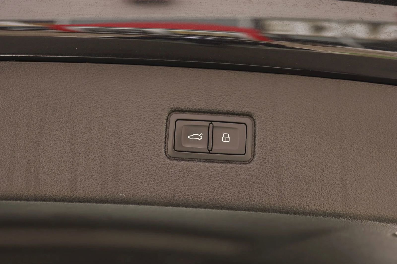 Used 2017 Audi Q7 3.0T Premium Plus w/ Premium Plus Package image 46