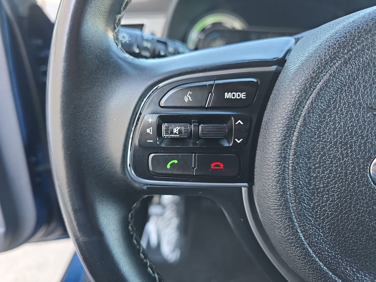 Used 2018 Kia Niro LX image 20