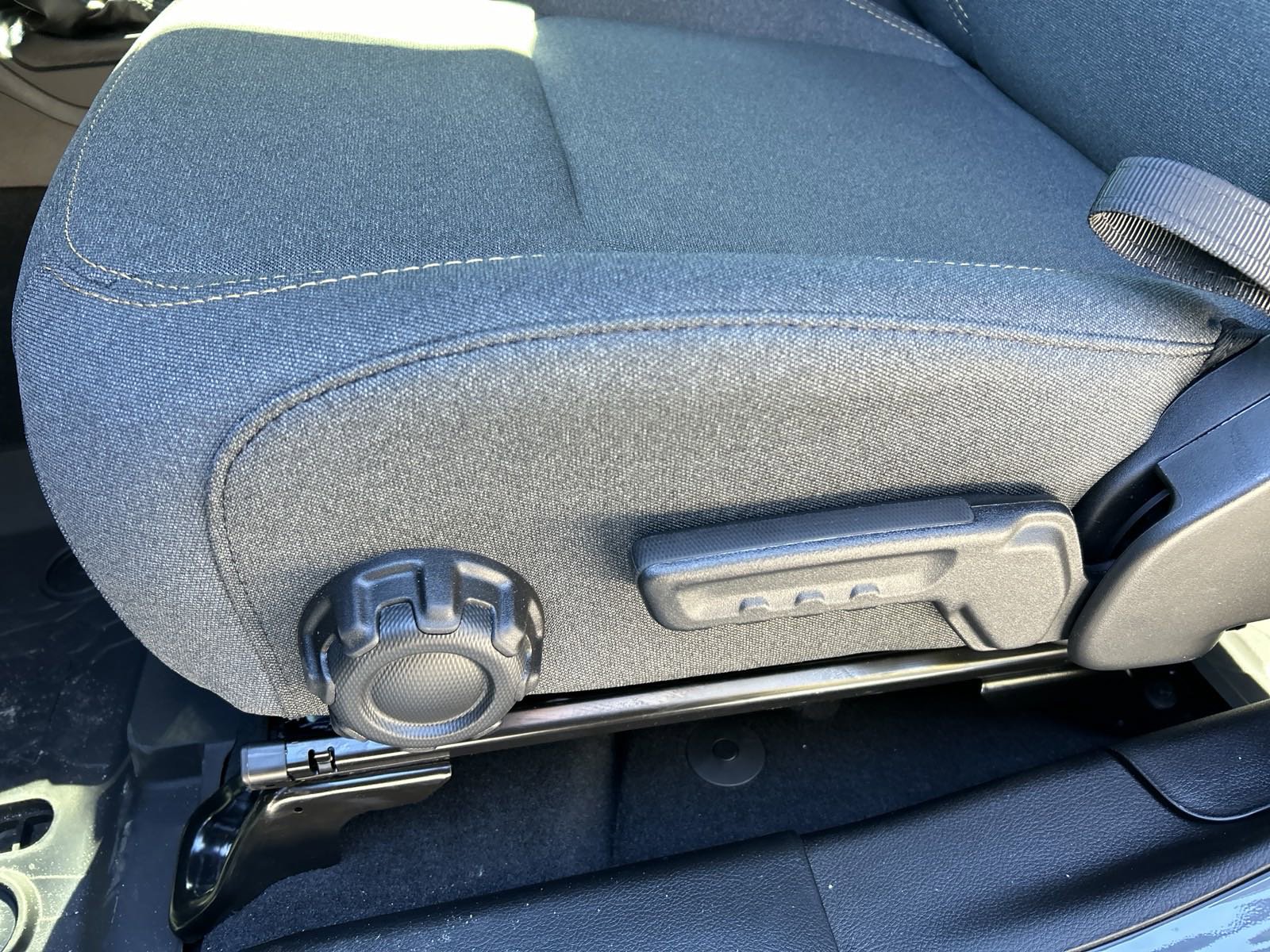 New 2025 Jeep Wrangler Sport S image 17