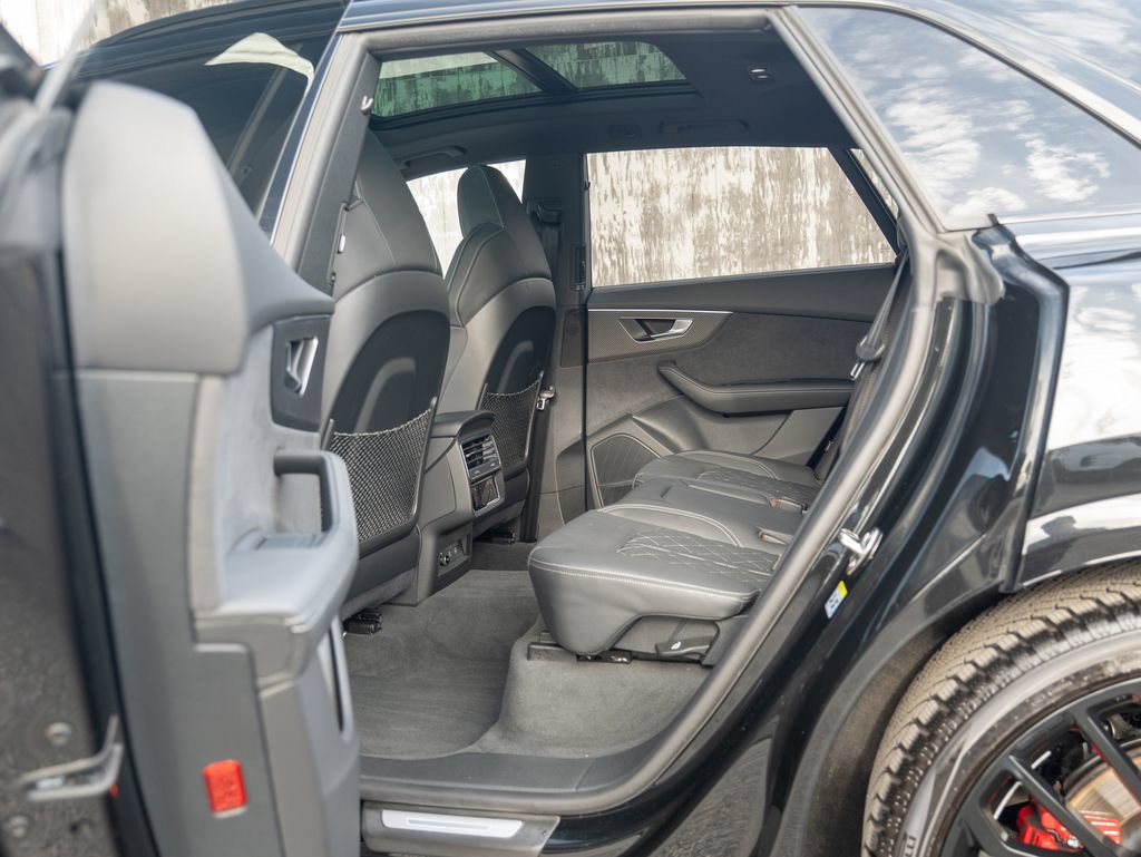 Used 2024 Audi SQ8 Premium Plus w/ S Sport Package AWD/4WD image 34