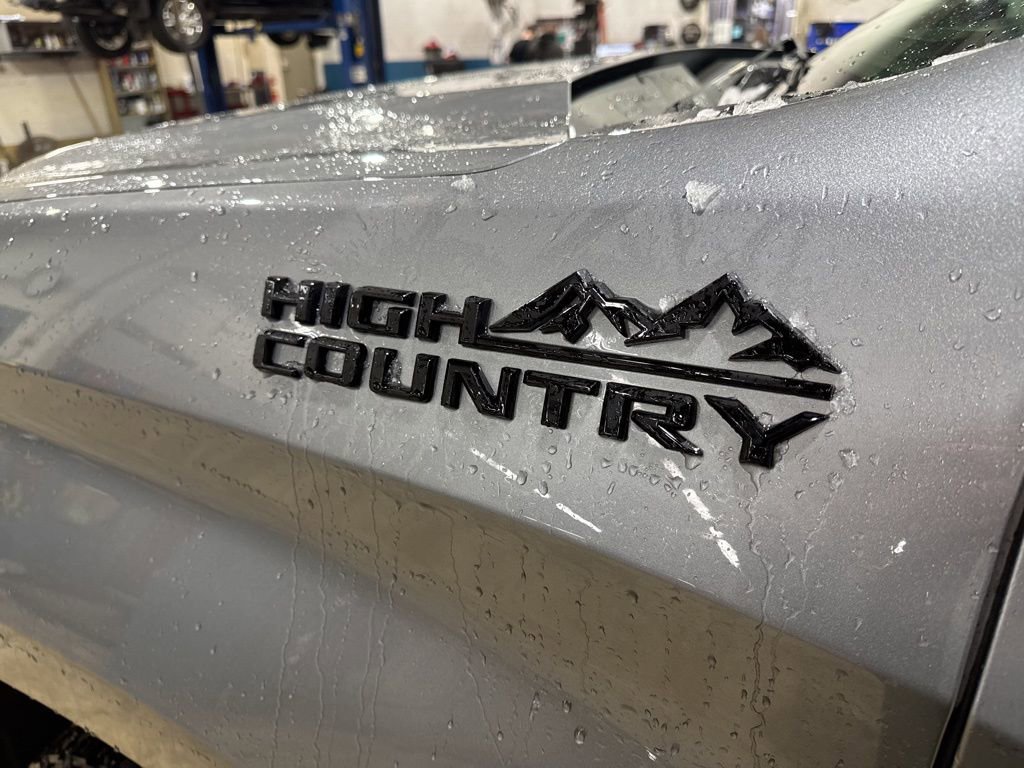 Used 2023 Chevrolet Silverado 1500 High Country w/ LPO, Dark Essentials Package image 7