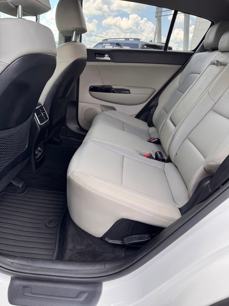 Used 2020 Kia Sportage EX FWD image 11