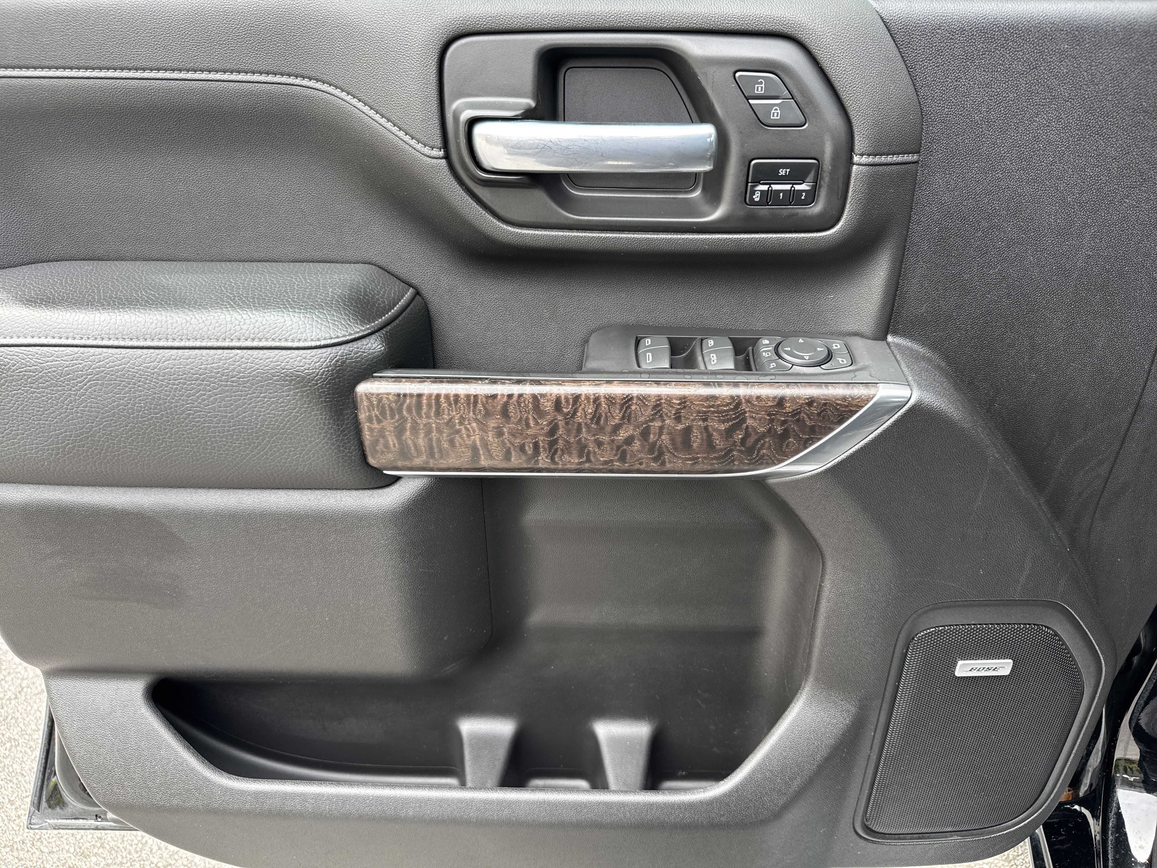 Used 2023 GMC Sierra 2500 Denali w/ Denali Ultimate Package image 13