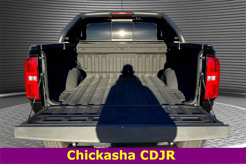 Used 2018 Chevrolet Colorado ZR2 w/ ZR2 Midnight Special Edition image 7