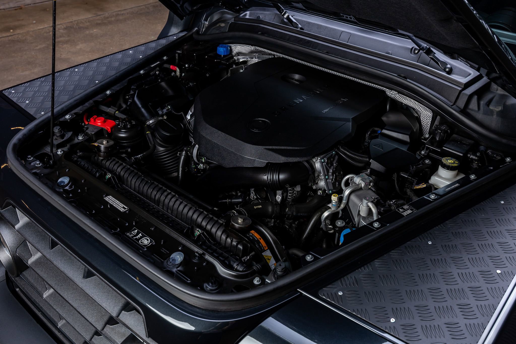 Used 2024 INEOS Grenadier Fieldmaster Edition image 36