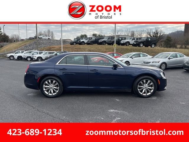 Used 2016 Chrysler 300 Limited w/ Driver Convenience Group image 1