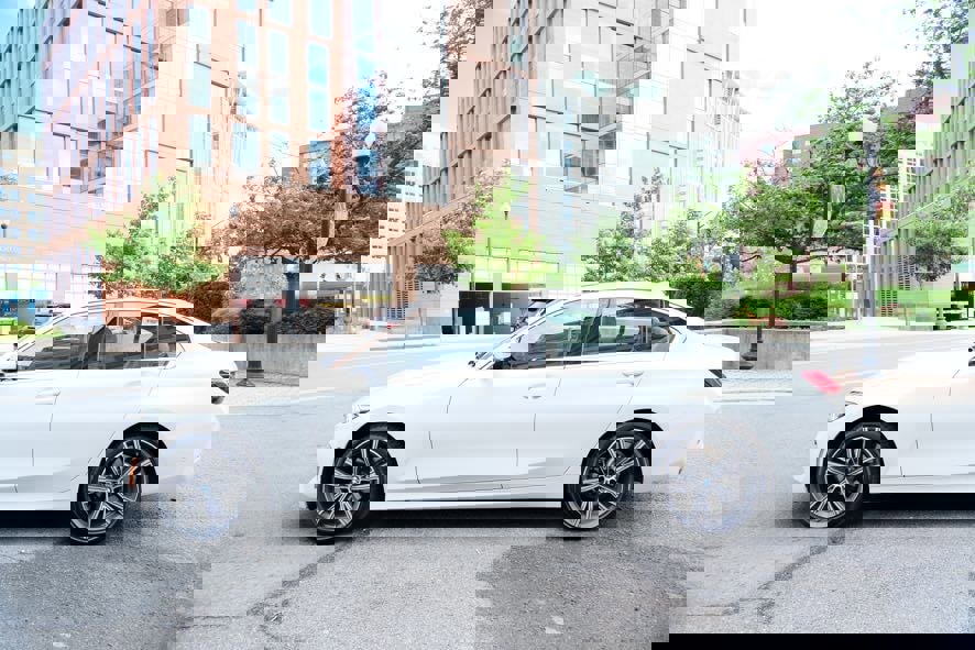 Used 2024 BMW 330i Sedan image 6