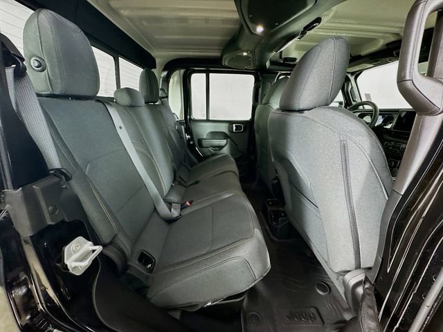 New 2025 Jeep Gladiator Sport image 28