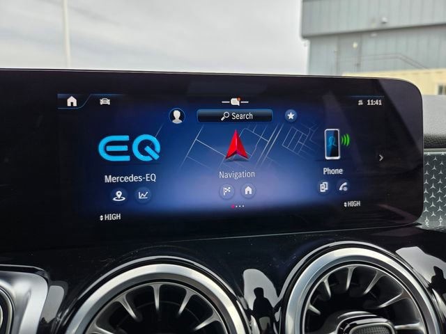 Used 2024 Mercedes-Benz EQB 300 4MATIC image 26