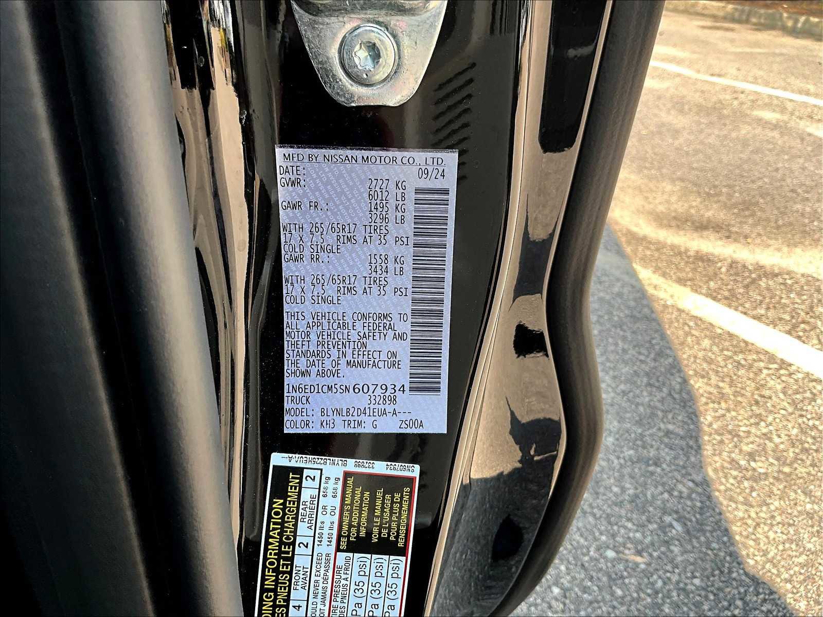 Certified 2025 Nissan Frontier SV image 35