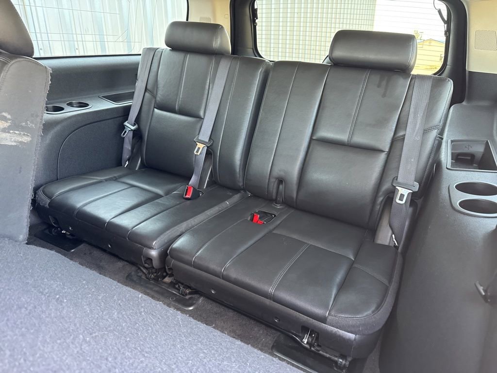 Used 2012 Chevrolet Suburban LT AWD/4WD image 30