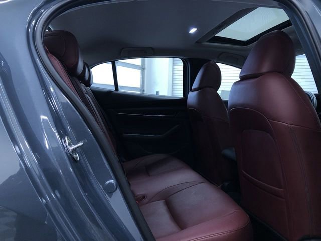 Used 2025 MAZDA MAZDA3 s image 21