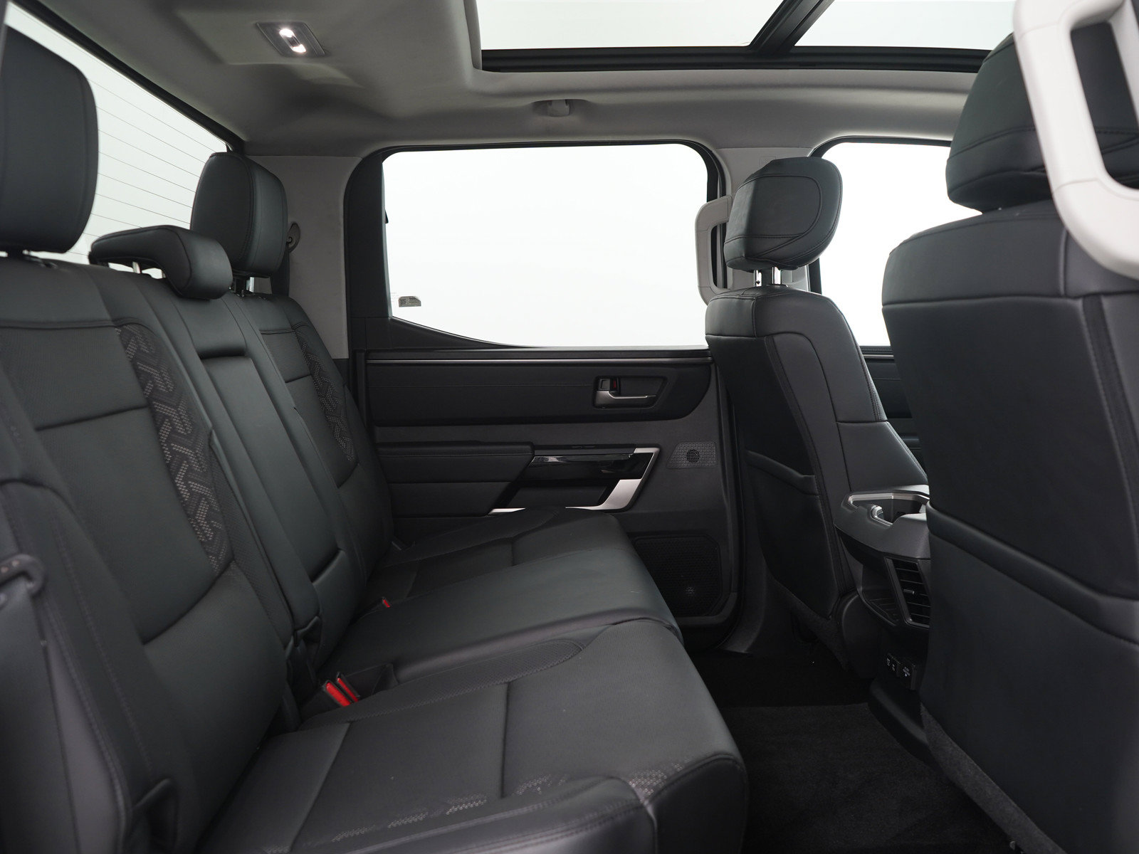 Used 2022 Toyota Tundra Limited AWD/4WD image 12