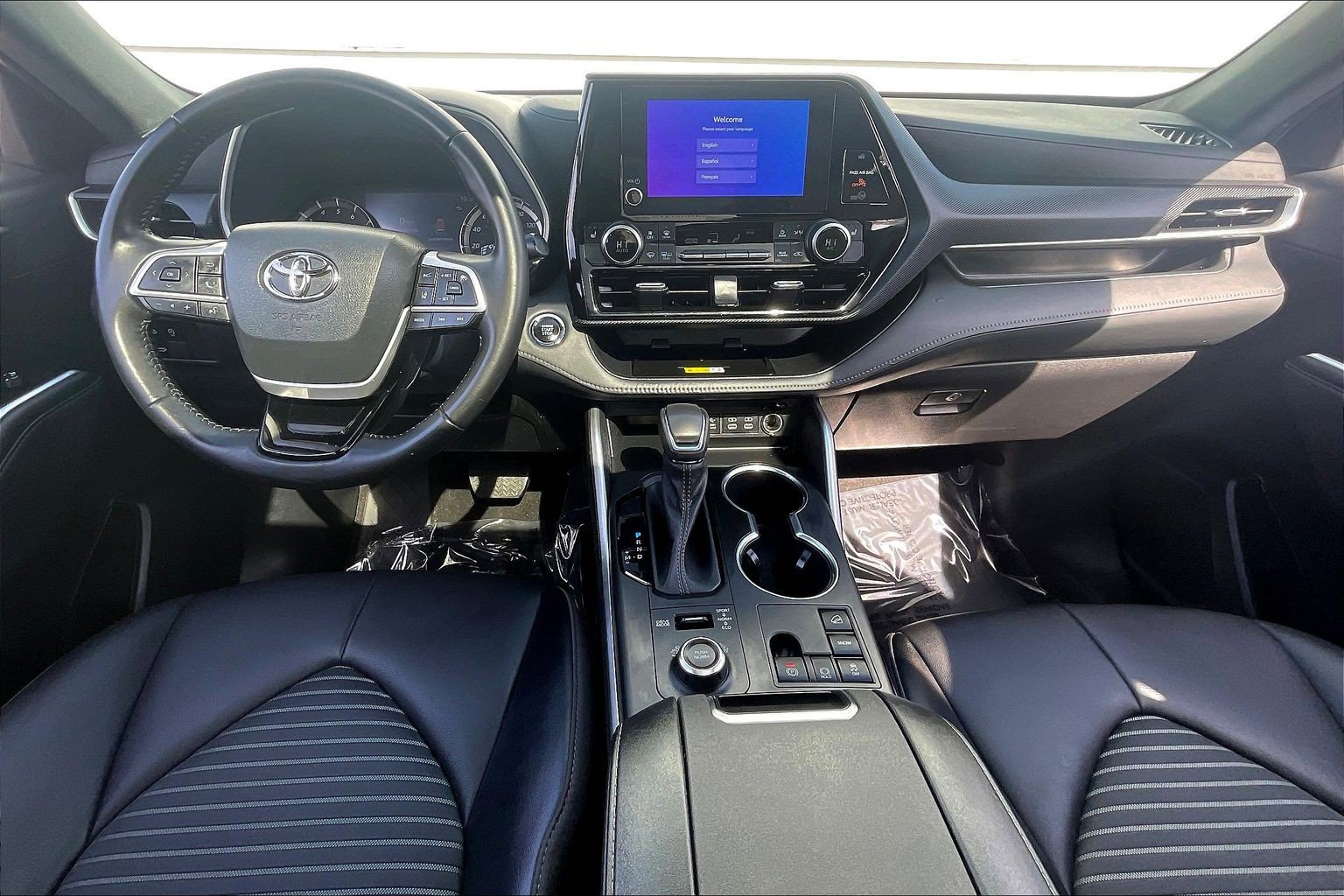 Used 2023 Toyota Highlander XSE AWD/4WD image 19