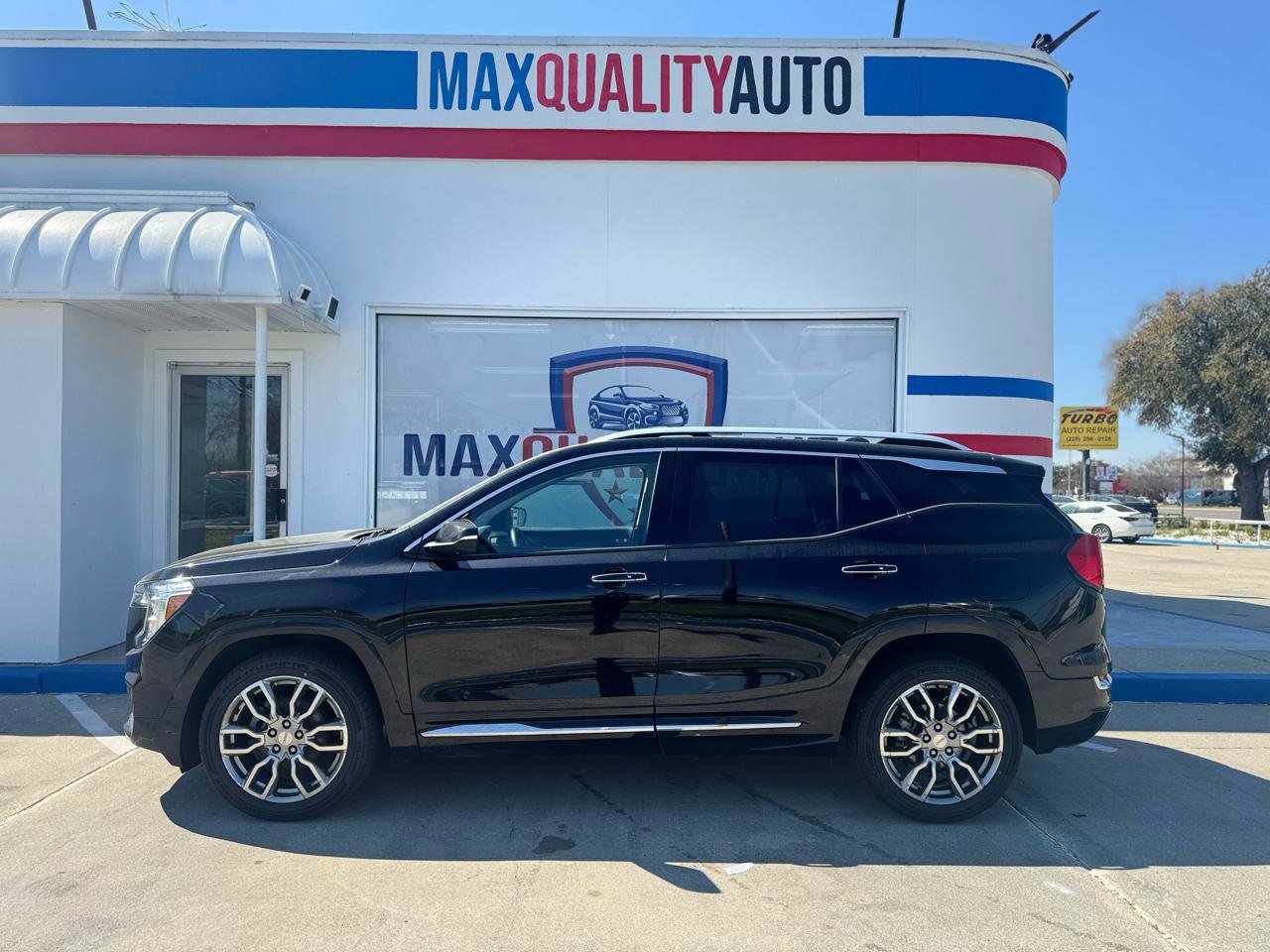 Used 2022 GMC Terrain Denali w/ Denali Premium Package image 17