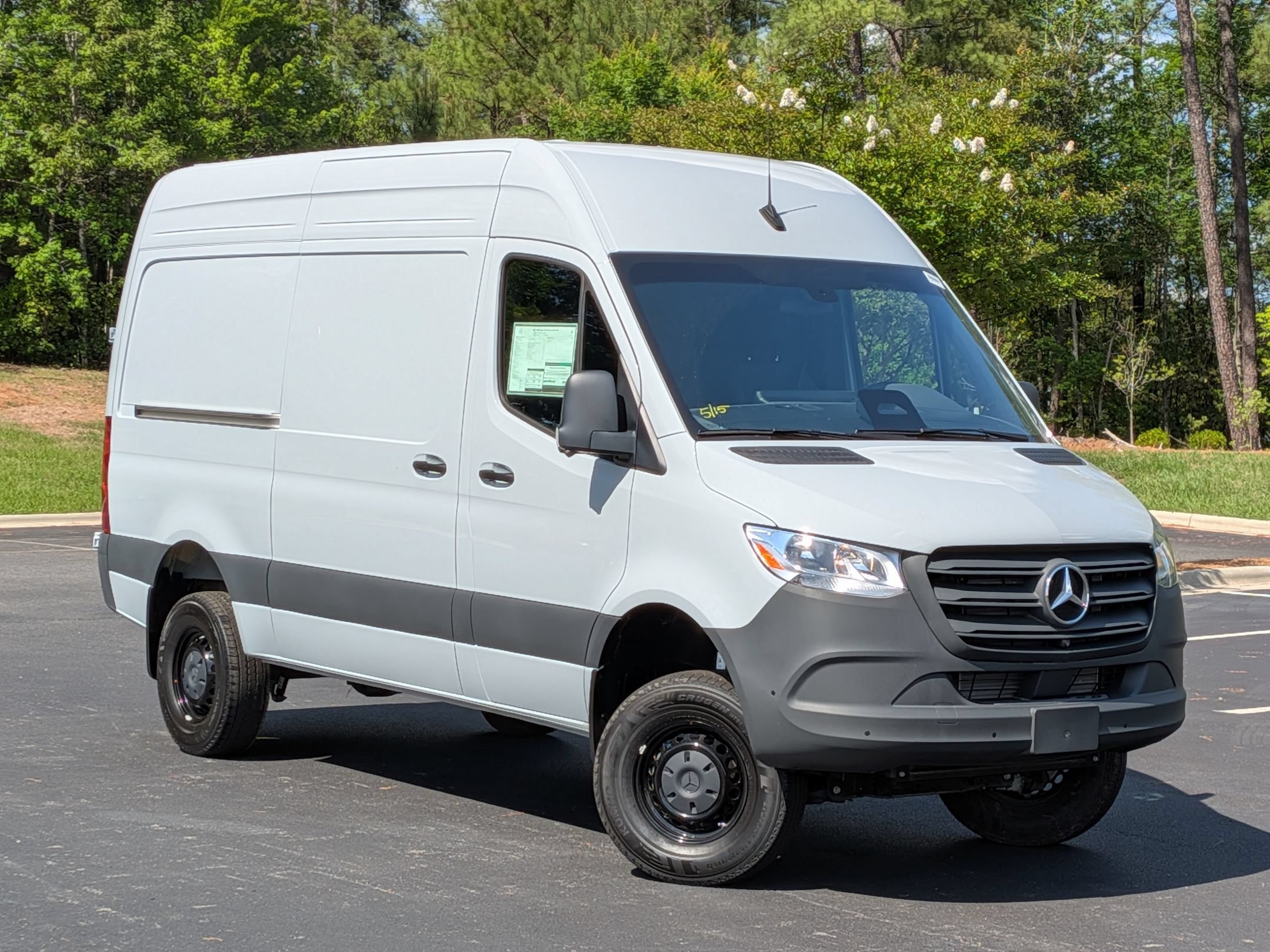 New 2025 Mercedes-Benz Sprinter 2500 image 2
