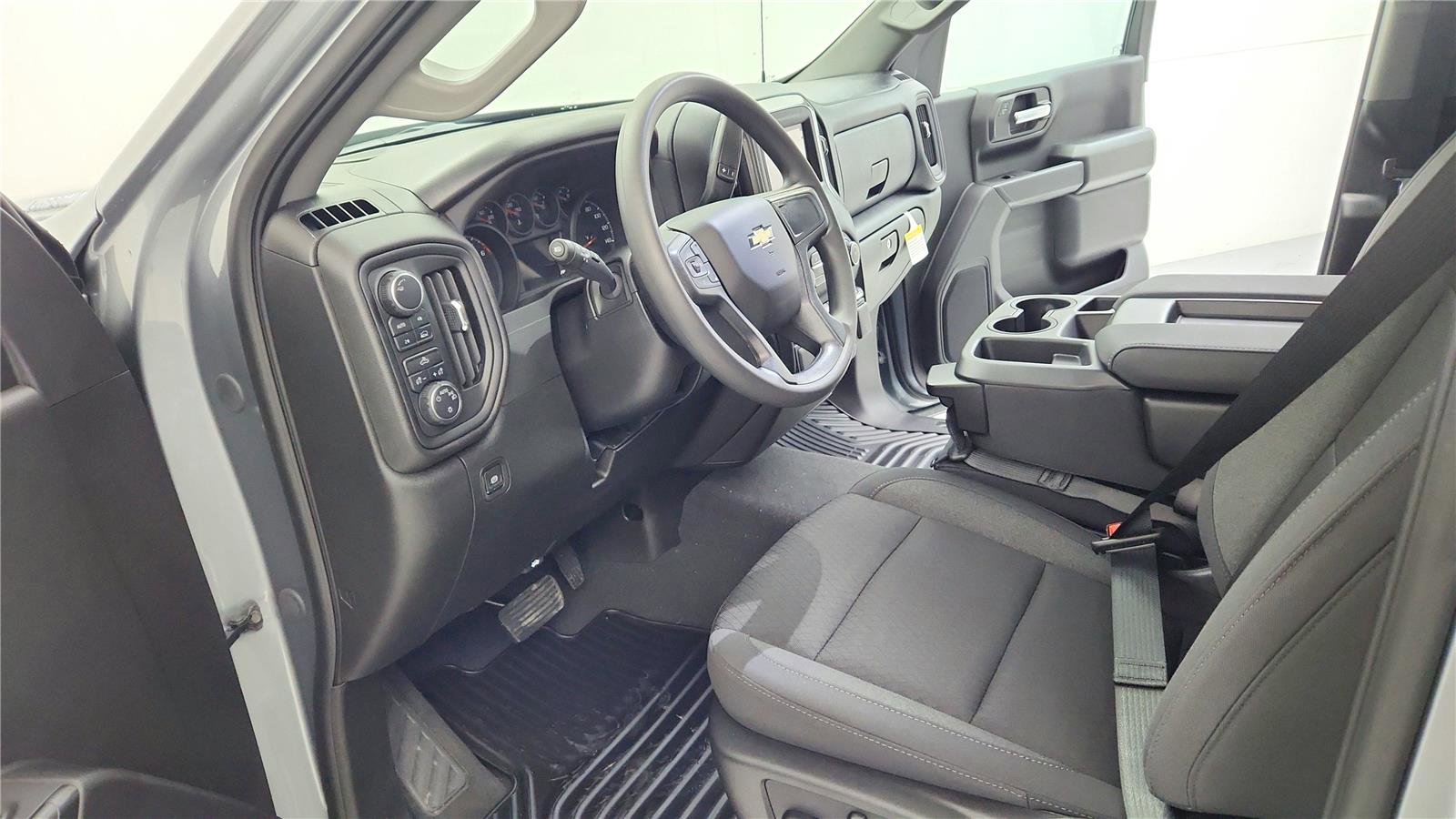 New 2025 Chevrolet Silverado 1500 Custom image 17