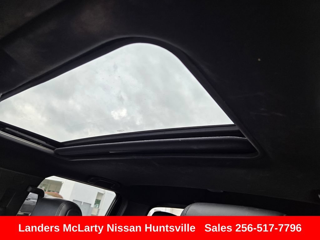 Used 2022 Nissan Frontier PRO-4X w/ Pro-4X Premium Package AWD/4WD image 18